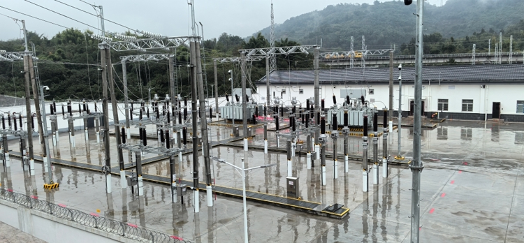 1762853657571286.jpg 7500.jpg