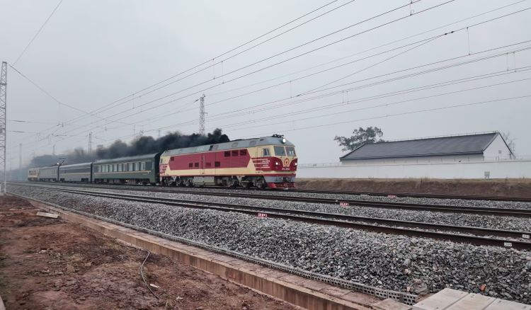 1763952103534753.jpg 75000.jpg