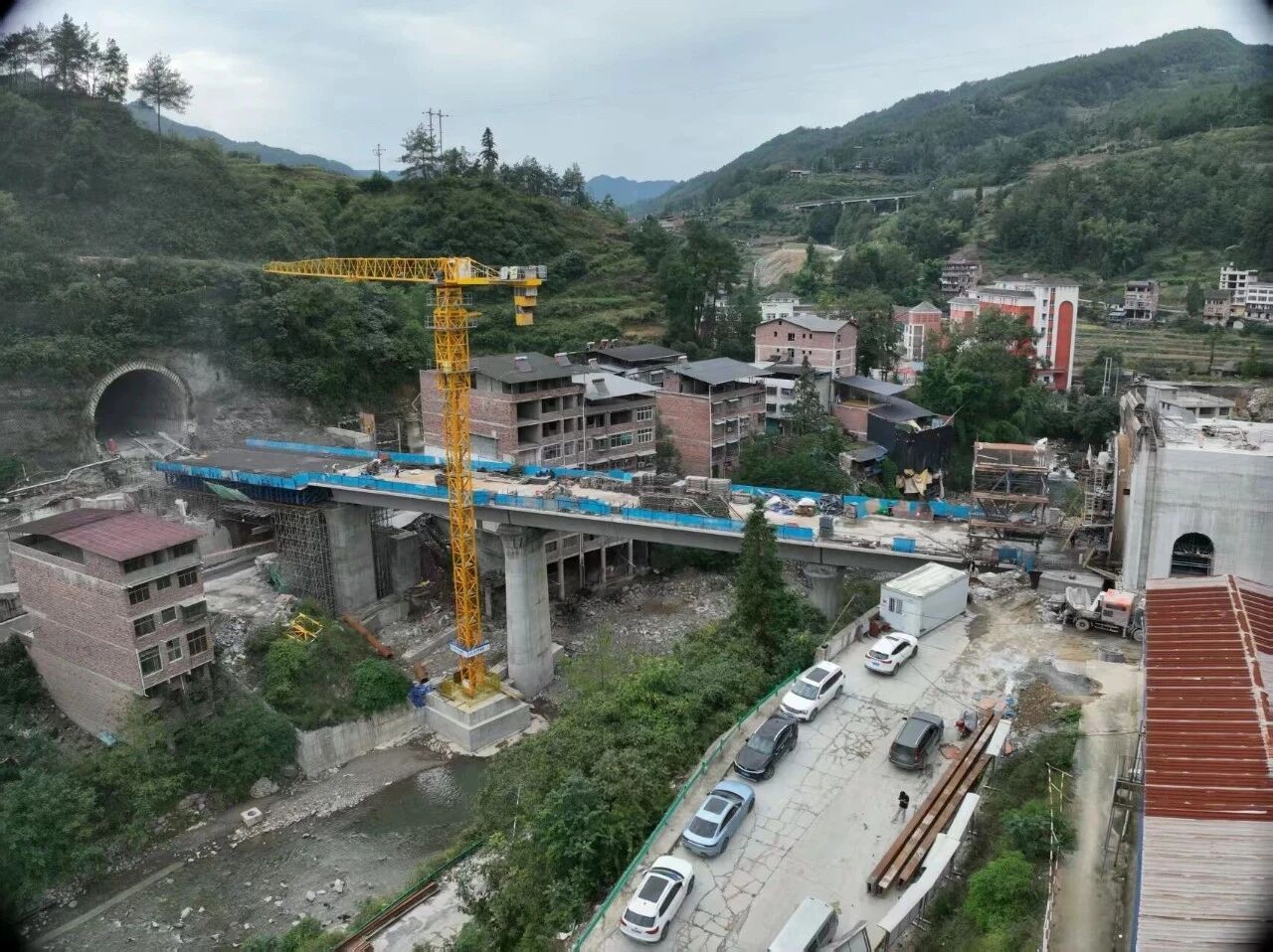 图片来源：西南铁路微信公众号 (1).jpg