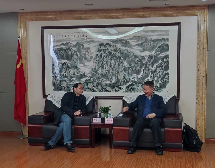 1206巨荣云调研蜀道服务集团.jpg
