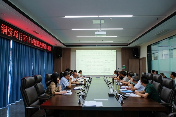 ppt模糊照片.jpg