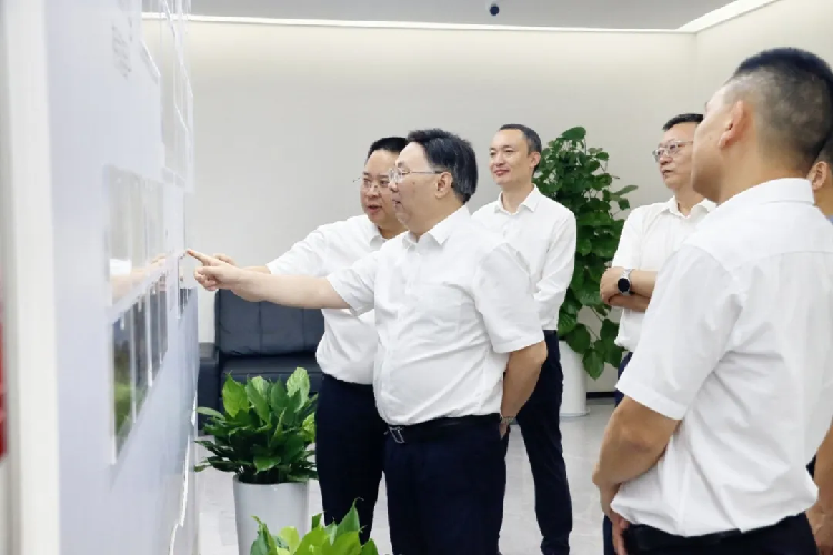8.26蜀道集团党委副书记、董事、副总经理丁应虎调研蜀道矿业集团.png