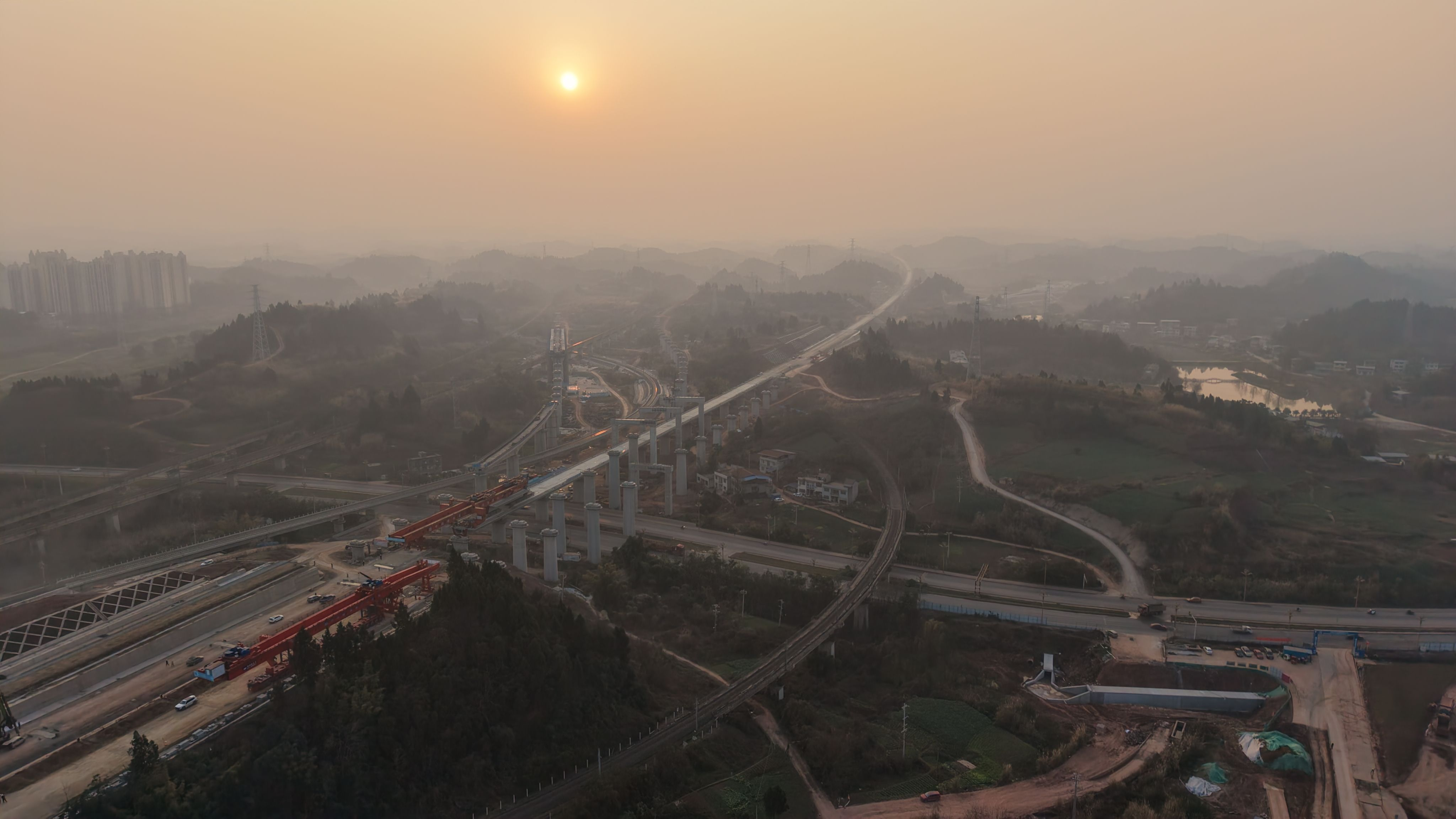 1768358649543223.png 成达万高铁2.png